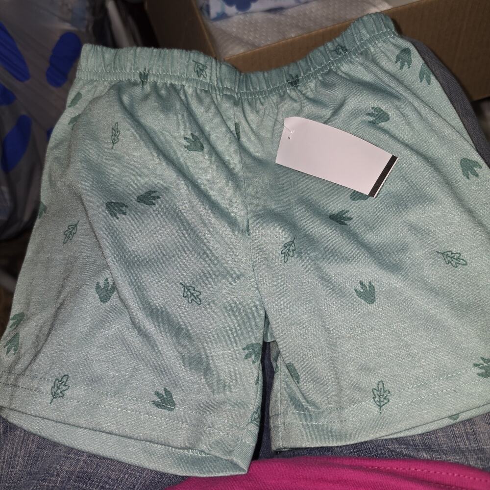 Carter's 2T Pajama Shorts Dino Tracks NWT